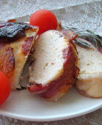 Запеченный куриный рулет с рикоттой