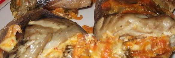 запеченные рулеты из скумбрии