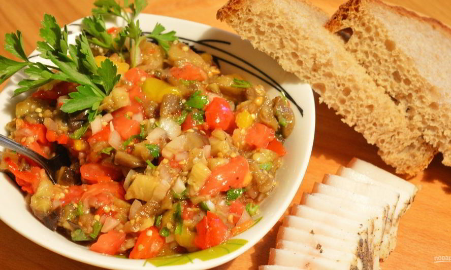 Рецепт самой вкусной баклажанной икры сырой