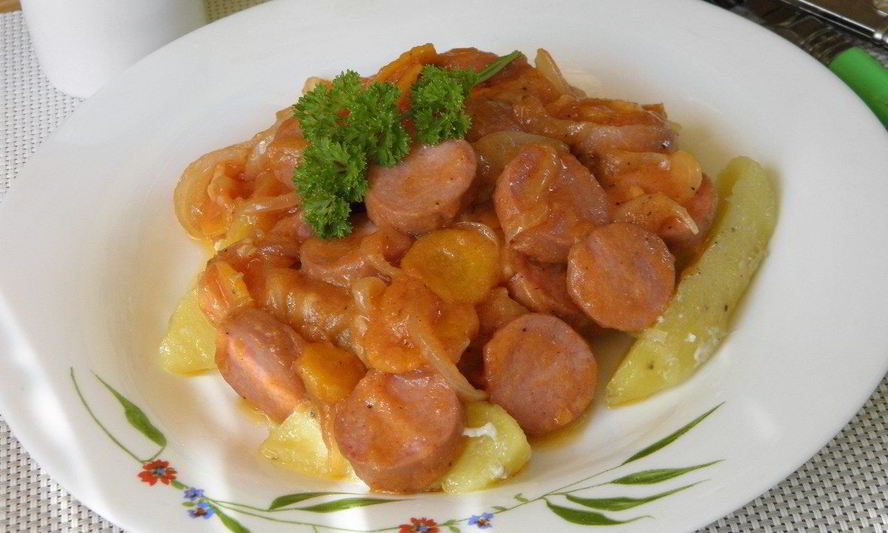 Рецепт сосисок под соусом