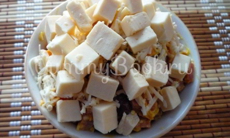 Рецепт сытной закуски с фасолью и плавленным сыром