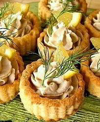 Сырные тарталетки с кунжутом