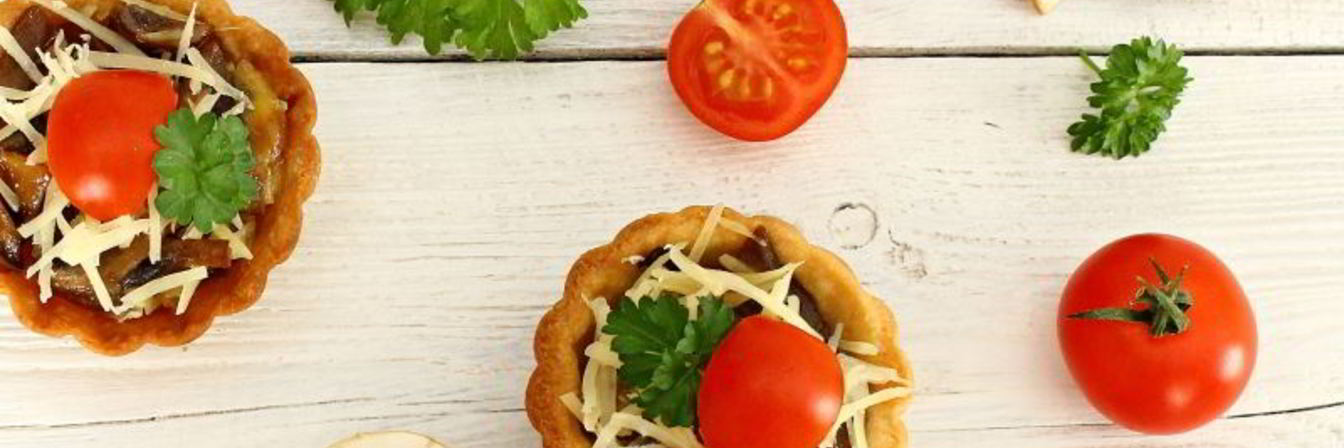 Тарталетки с грибами и сыром