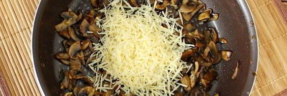 тарталетки с грибами и сыром