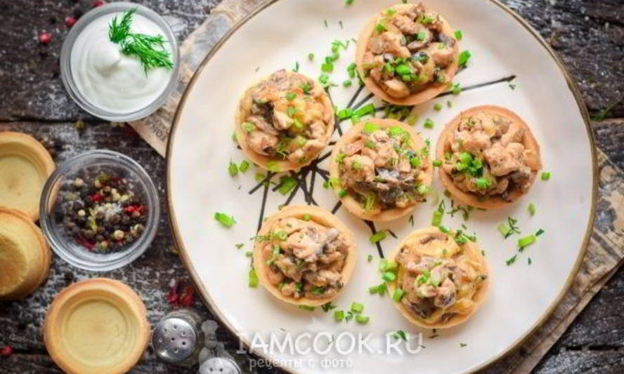 Рецепт тарталеток с грибами, курицей и сливками