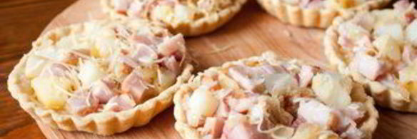 тарталетки с копченой курицей и картофелем