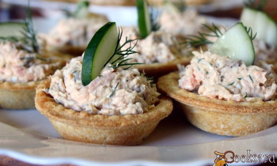 Рецепт тарталеток с красной рыбой и сыром