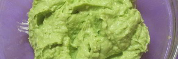 тарталетки с кремом из авокадо и семгой