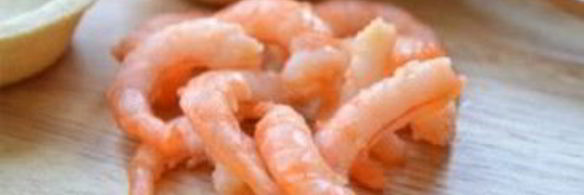 тарталетки с креветками и сыром