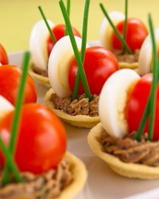 Тарталетки с печеночным паштетом