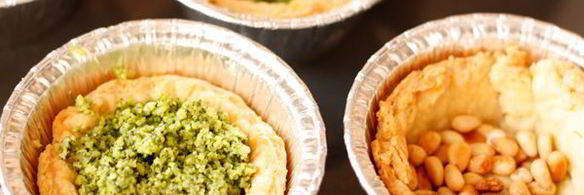 тарталетки с песто и креветками