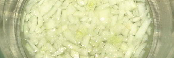 тарталетки с салатом из слабосоленой форели и красной икрой