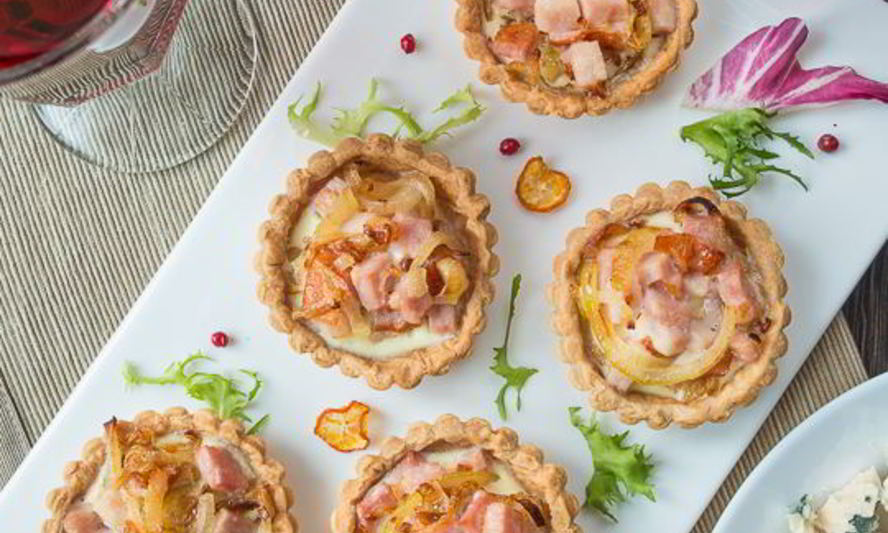 Рецепт тарталеток с ветчиной и луком