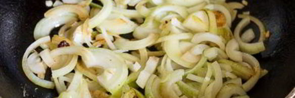 тарталетки с ветчиной и луком