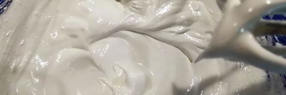 шоколадный теплый тарт с вишнями и сливами