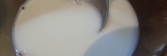 сметанный тарт с вишней и вином