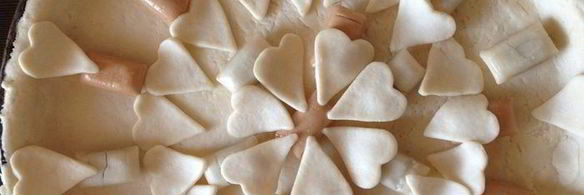 тарт из творожного теста с карамельками