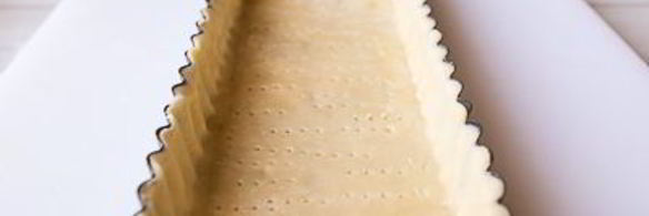 тарт с белыми грибами и луком-пореем