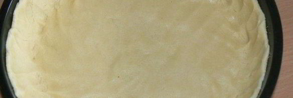 тарт с брусникой и нежным кремом с белым шоколадом