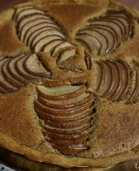 Тарт с грушами и миндалем