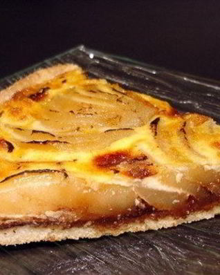 Тарт с грушей и шоколадом