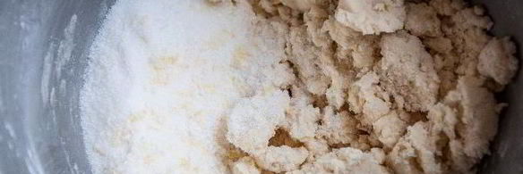 тарт с карамельным кремом и яблоками