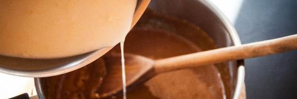 тарт с карамельным кремом и яблоками