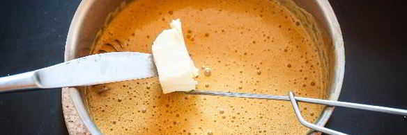 тарт с карамельным кремом и яблоками