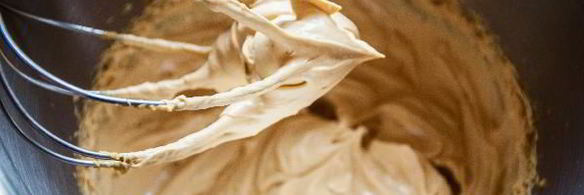 тарт с карамельным кремом и яблоками