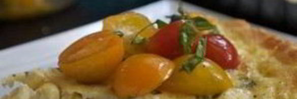 тарт с кукурузой и базиликом