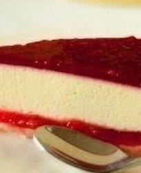 Тарт с лимонным муссом и ягодным желе