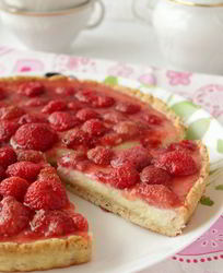 Тарт с рикоттой и клубникой