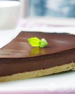 Тарт с шоколадной начинкой