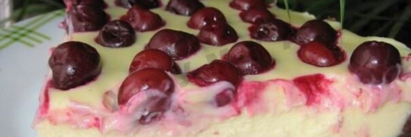 Тарт с творогом и вишней