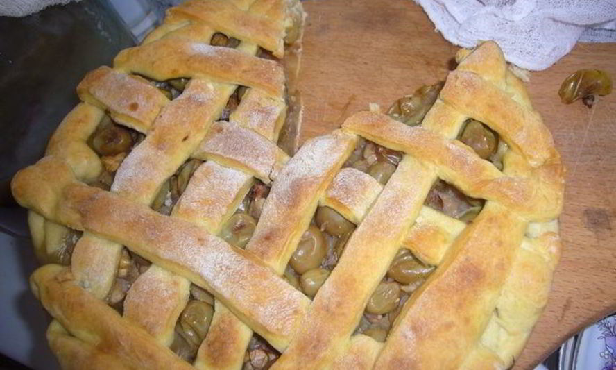 Рецепт тарта с виноградом, орешками и яблоками