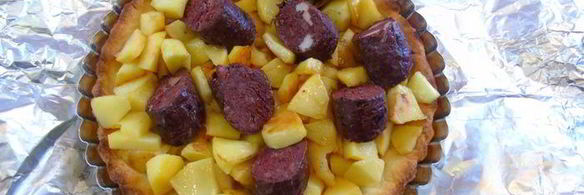 тарт с яблоками и boudin noir