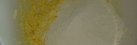 тарт с заварным кремом и малиновым желе