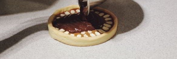 тарт сникерс