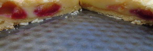 тарт со сливой