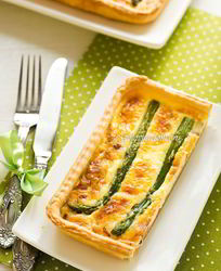 Тарт со спаржей и беконом