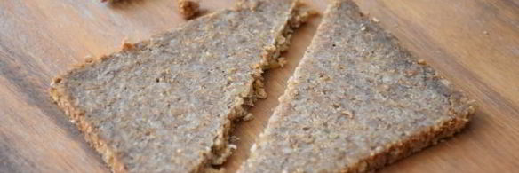 тартинки с копченым лососем и авокадо