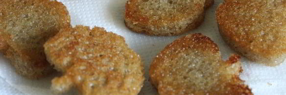 тартинки с плавленным сыром и шпротами