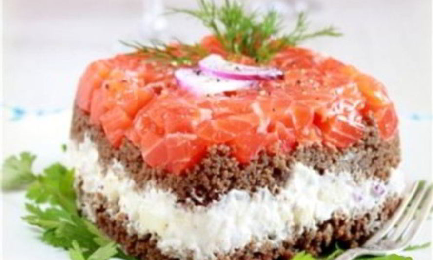 Рецепт тартинок слоеных с яблоками и лососем