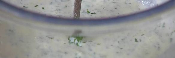 творожный тарт с зеленым горошком, спаржей и кедровыми орехами