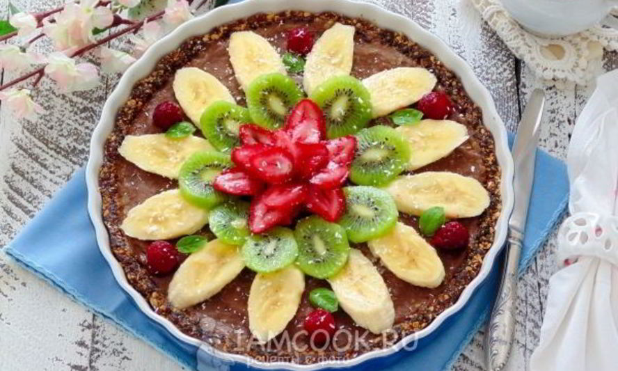 Рецепт вегетарианского тарта с бананом и авокадо