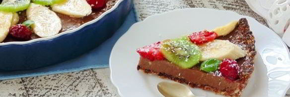 вегетарианский тарт с бананом и авокадо