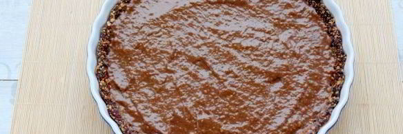 вегетарианский тарт с бананом и авокадо