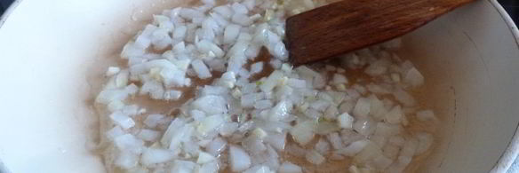 томаты, фаршированные красной рыбой и шпинатом