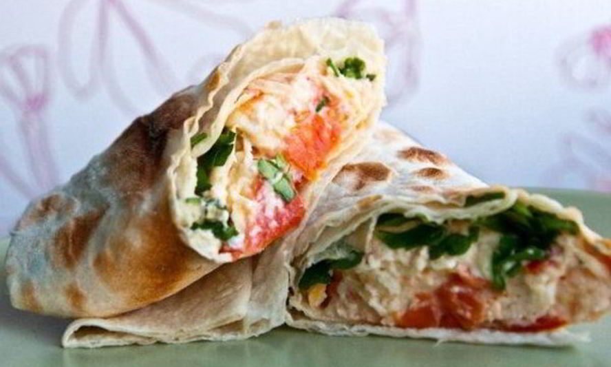 Рецепт яичницы с помидорами в тонком лаваше