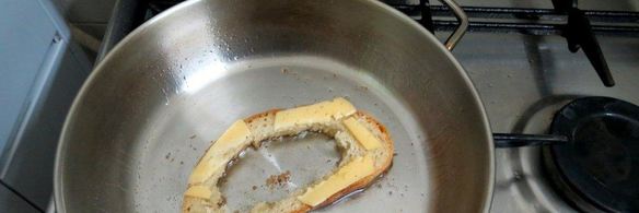 яичница в хлебе